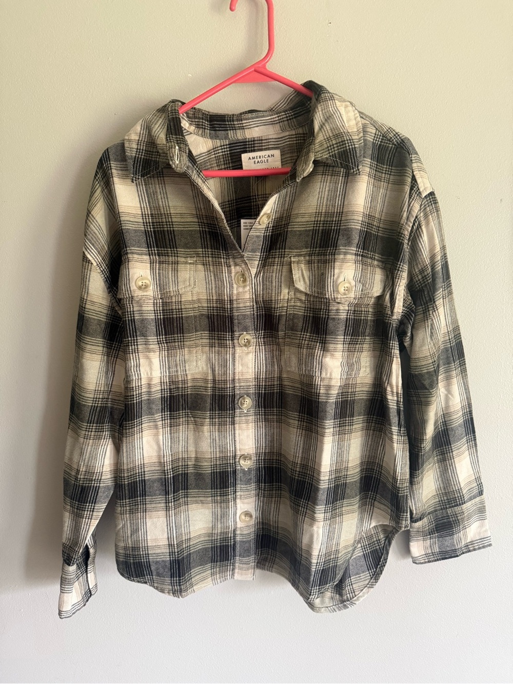 American Eagle Outfitters Black & Cream Plaid Button-Down Shirt - NWT